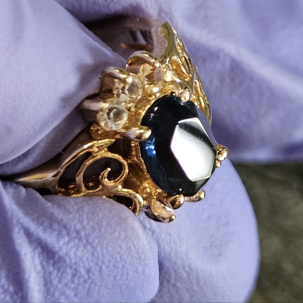Haviland Gold Ring with Blue Gemstone and Crystal Accents - Picture 2 of 15